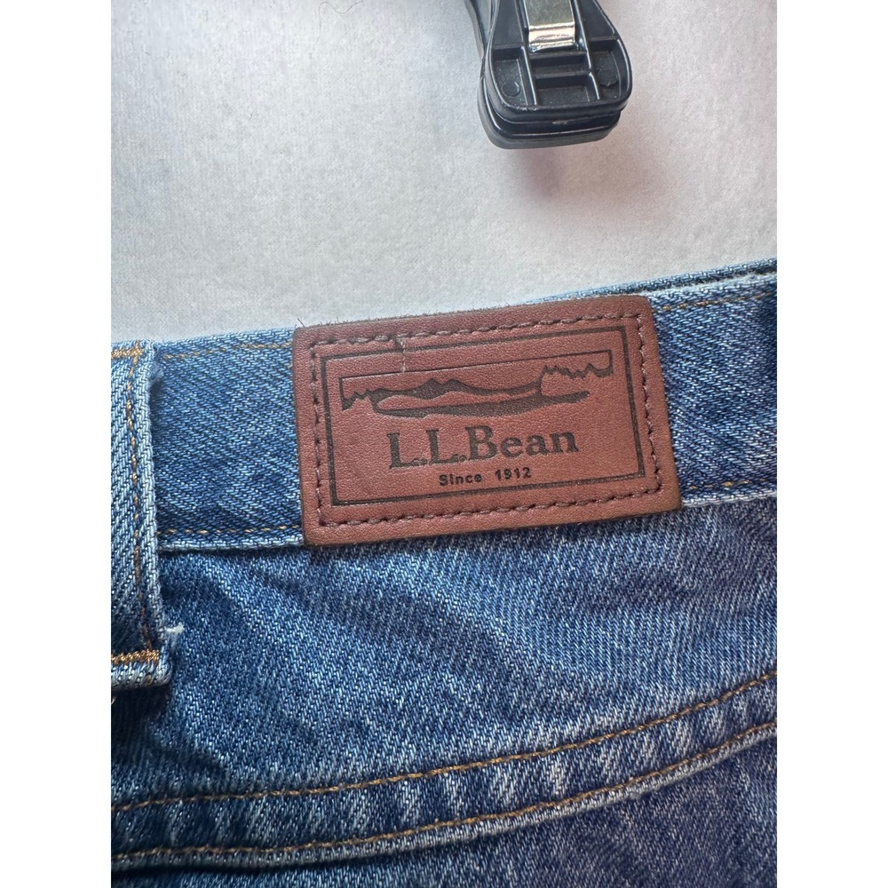 LL Bean Mens Relaxed Fit Jeans Blue Denim 42x28 Straight Leg Casual Jeans - Picture 8 of 12